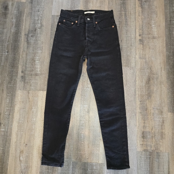 Levi’s Women’s Jeans Black Size 25 Button Fly High Rise Skinny Straight Nwot - Picture 1 of 10